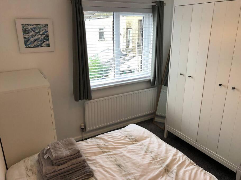 Revamped Holywood Town Centre House Appartement Buitenkant foto
