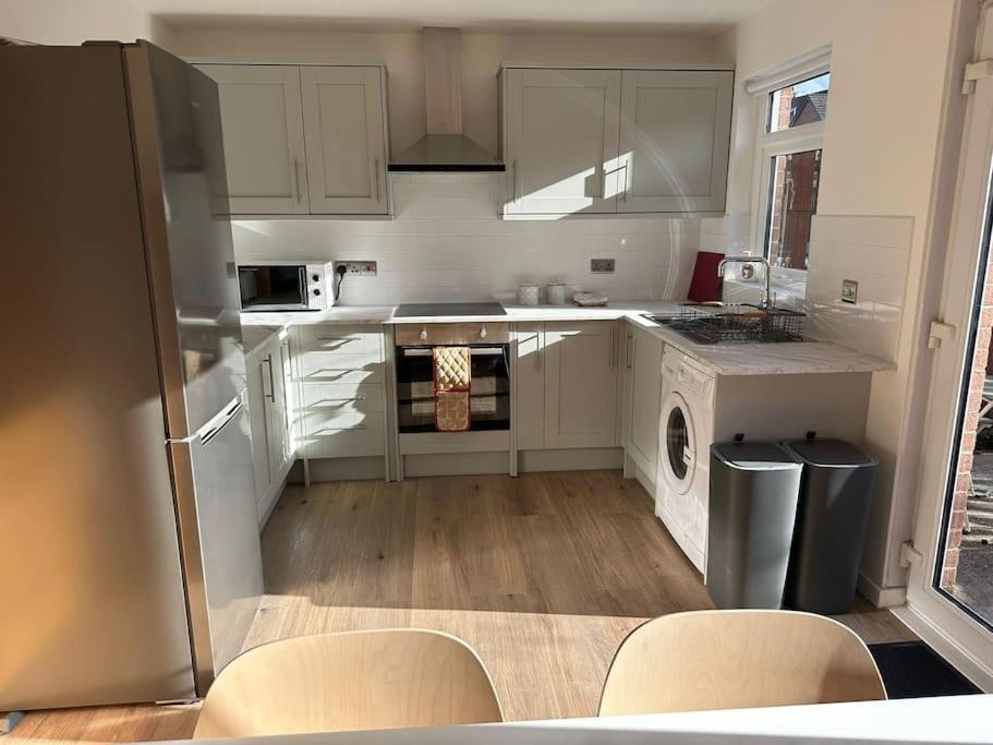Revamped Holywood Town Centre House Appartement Buitenkant foto