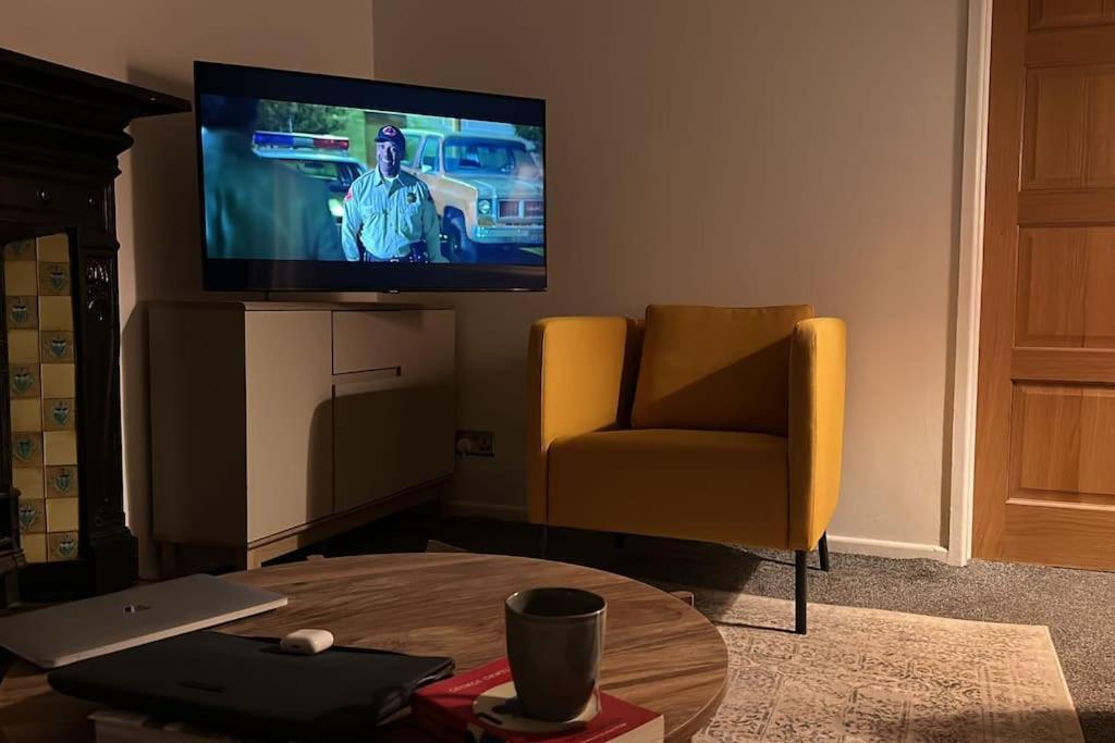Revamped Holywood Town Centre House Appartement Buitenkant foto